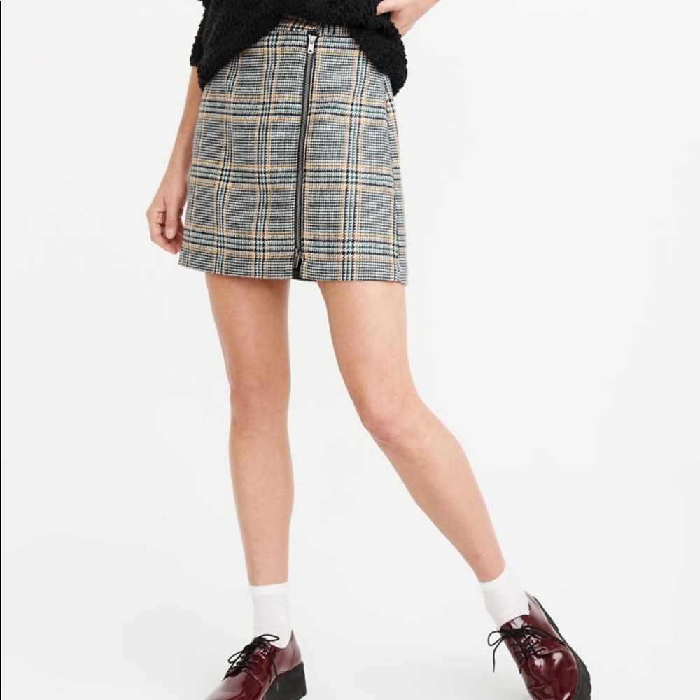 Plaid Mini Skirt - Picture 2 of 3